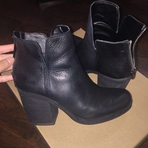 Lucky Brand Orsann Booties - Black - 7M